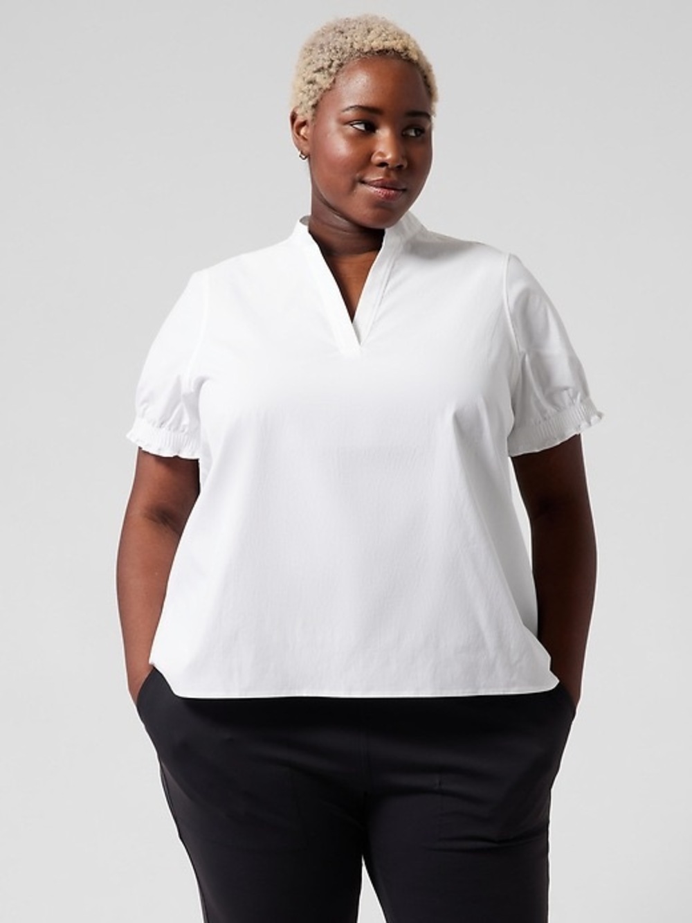 Athleta White Levitate Poplin Pullover Top Size Medium
